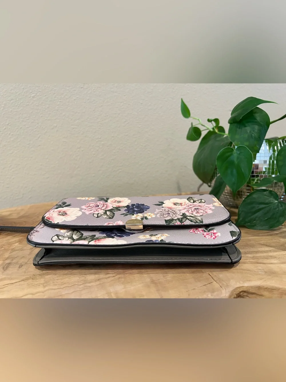 Nine West compact floral